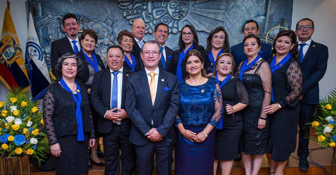 Trabajamos unidos para abrir nuevas oportunidades